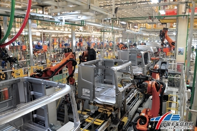 創(chuàng)新驅(qū)動(dòng) 歐曼超級(jí)卡車成為物流高質(zhì)量發(fā)展的助推器