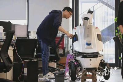 深圳智能機器人研發熱潮 新一波“人口”爆發式增長